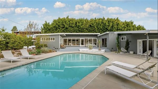 South Bedford Street (5/1/2025 - Credits: Lori Levin)