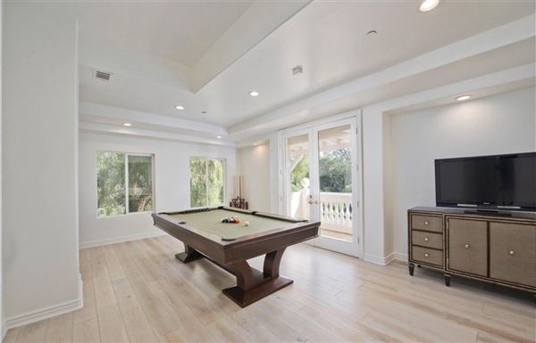 Chatsworth Hills Estate (12/5/2025 - Credits: Artur Harutyunyan)