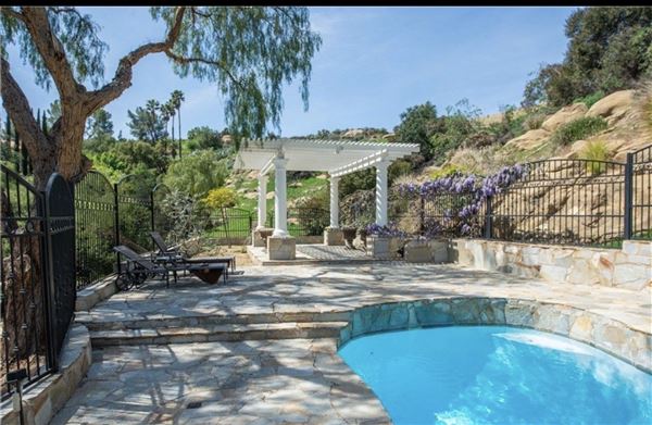 Chatsworth Hills Estate (12/5/2025 - Credits: Artur Harutyunyan)