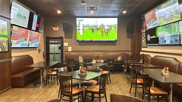 CJ's Sports Grill & Turf Club at Econo Lodge & Lake Elsinore Casino (3/29/2026 - Credits: Brandy Davis)