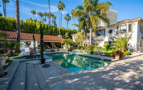 Cinematic LA Estate W/Gardens, Pool & Grand Stairs (4/5/2025 - Credits: Elegant Textiles, Inc.)