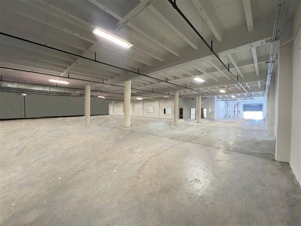 Spacious DTLA Warehouse With Office Ideal For Events/Filming (4/16/2026 - Credits: Elegant Textiles, Inc.)