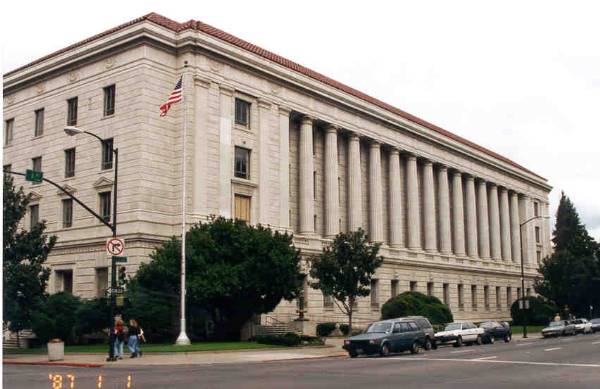 Sacramento Post Office (12/31/2003)