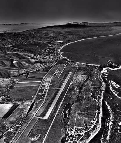 San Carlos Airport (12/31/2003)