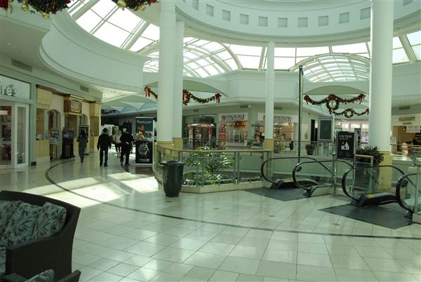 Westfield Promenade Shopping Center (12/1/2010 - Credits: Errol Reichow)