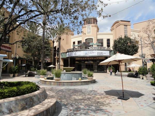 Westfield Valencia Town Center (4/7/2011)