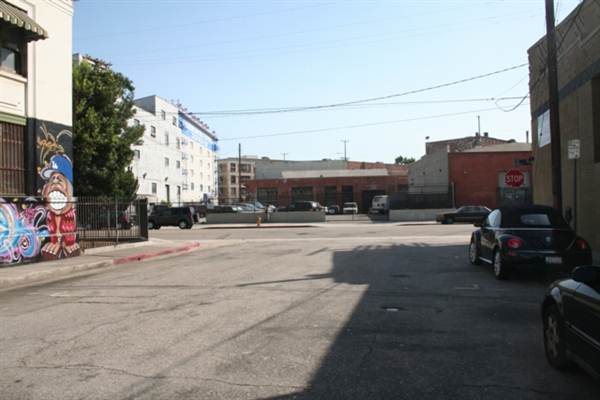 3rd St. and Garey St. (9/1/2010 - Credits: Lindsay Mizrahi)