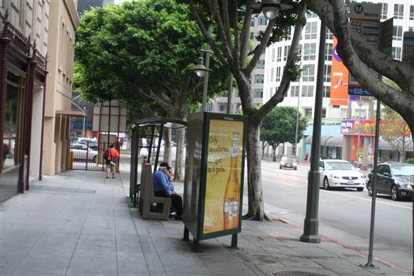 Figueroa St. between 7th & 8th St. (9/1/2010 - Credits: Lindsay Mizrahi)