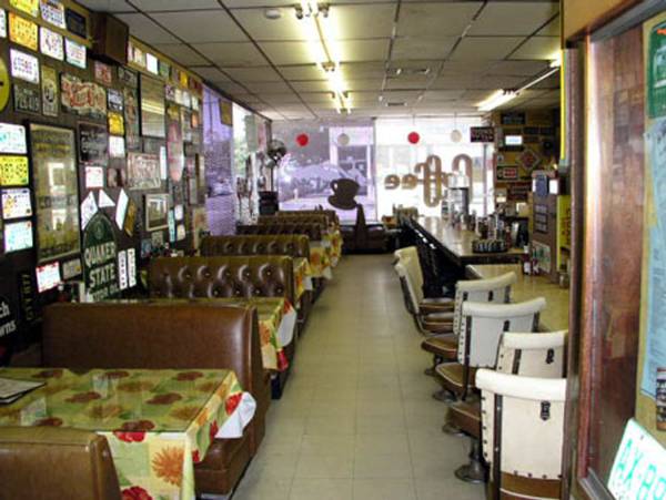 Way Station Coffee Shop (12/31/2003)