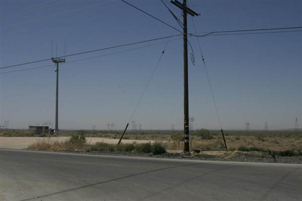 Communications Tower; 128th & Pearblossom Highway (5/20/2011 - Credits: Lindsay Mizrahi)