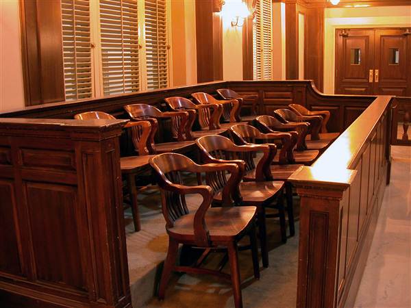 Riverfront Stages, Courtroom (10/14/2011)