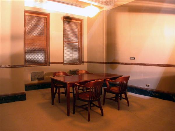 Riverfront Stages, Courtroom (10/14/2011)