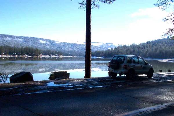 Bass Lake / Crane Valley Reservoir - More info; visit www.filmyosemite.com or call 559.760.1143 (12/15/2008 - Credits: Dave Wolin)