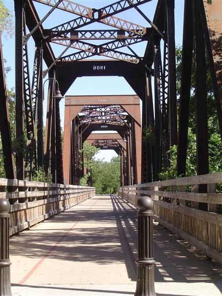 Historic Railroad Trestle Bridge (7/9/2013 - Credits: Yolo County Visitors Bureau)