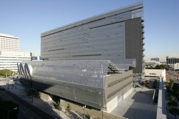 Caltrans District 7 Headquarters - EXTERIOR FILMING ONLY (12/31/2003)