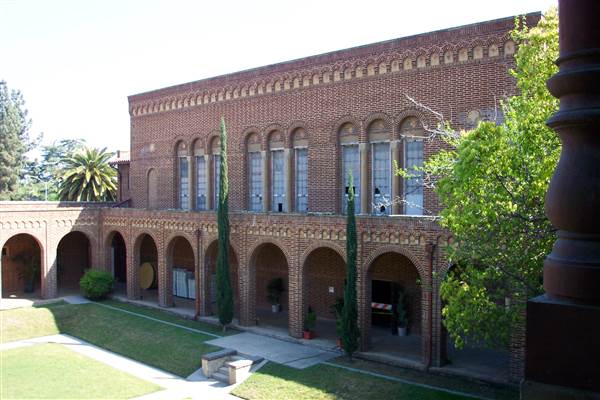 Fresno City College (FCC) - Old Administration Building (3/22/2007)