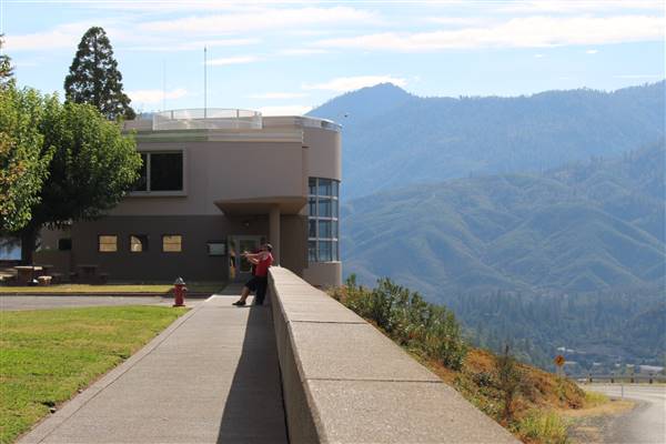 Shasta Dam (10/30/2015 - Credits: Jill Naumann)