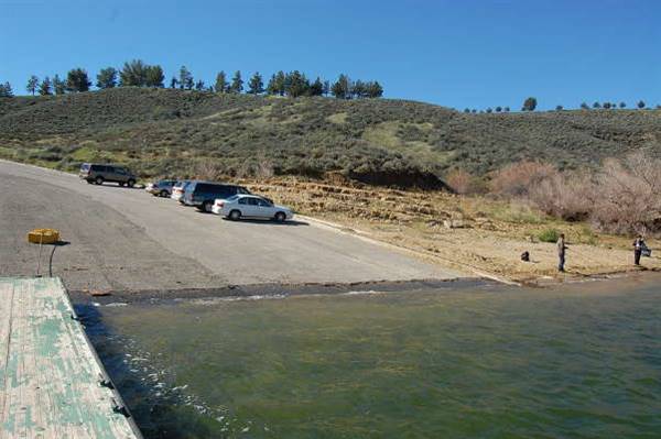 Castaic Lake State Recreation Area (SRA) - lake administered by Los Angeles County (4/5/2016)