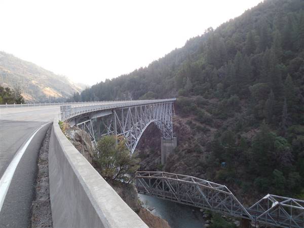 Pulga Bridge (8/19/2015 - Credits: "The Feather River Bridges" by Jimmy Emerson, DMV (CC BY-NC-ND 2.0)[https://creativecommons.org/licenses/by-nc-nd/2.0/legalcode]https://www.flickr.com/photos/auvet/)