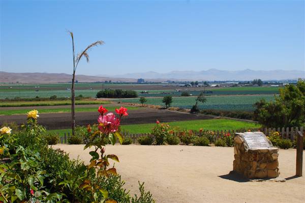 San Juan Bautista State Historic Park (SHP) (8/3/2007 - Credits: "DSC_0017.JPG" by Eric Chan (CC BY 2.0)[https://creativecommons.org/licenses/by/2.0/legalcode]https://www.flickr.com/photos/maveric2003/)