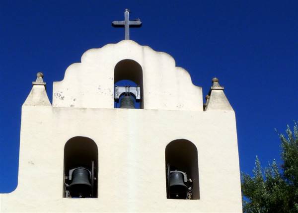 Mission Santa Ines (9/3/2010 - Credits: "Mission Santa Ines - 3" by Rachel Titiriga (CC BY-NC-ND 2.0)[https://creativecommons.org/licenses/by-nc-nd/2.0/legalcode]https://www.flickr.com/photos/pocait/)