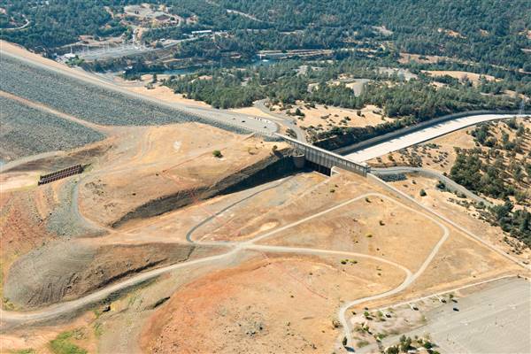 Lake Oroville State Recreation Area (SRA) (9/18/2015 - Credits: Photo by: California Department of Water Resources)