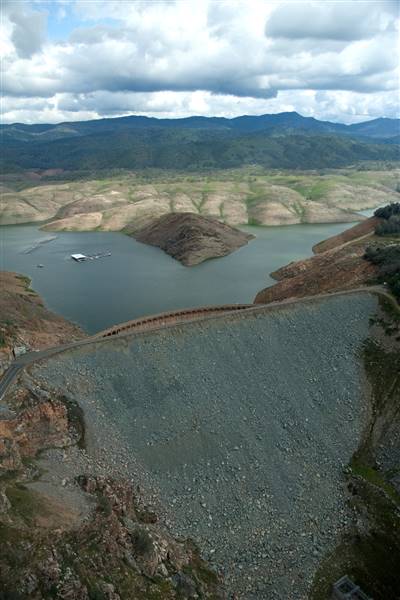 Lake McClure & Barrett Cove Recreation Area (3/2/2015 - Credits: Photo courtesy of California Department of Water Resources)