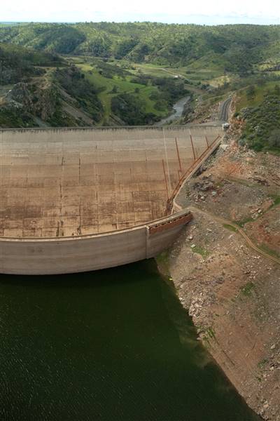 Lake McClure & Barrett Cove Recreation Area (3/2/2015 - Credits: Photo courtesy of California Department of Water Resources)