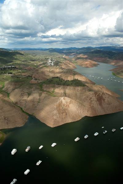 Lake McClure & Barrett Cove Recreation Area (3/2/2015 - Credits: Photo courtesy of California Department of Water Resources)