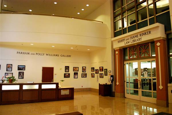 Chapman University (1/28/2012 - Credits: "DSC_0039" by Tracie Hall (CC BY-SA 2.0)[https://creativecommons.org/licenses/by-sa/2.0/legalcode]https://www.flickr.com/photos/twobears2/)