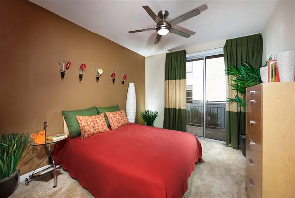 Stuart Apartments at Sierra Madre Villa (8/30/2016 - Credits: http://www.essexapartmenthomes.com/california/los-angeles-area-apartments/pasadena-apartments/the-stuart-sierra-madre-villa)