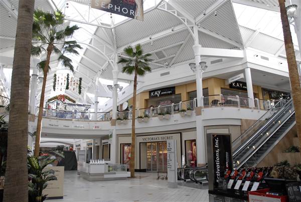 Westfield Valencia Town Center (12/1/2010 - Credits: Errol Reichow)
