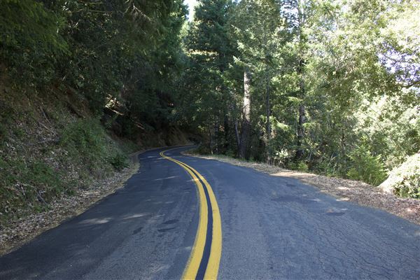 Mountain View Road - Mountain View Road - along ridge line (8/1/2018 - Credits: Kellen Lim)