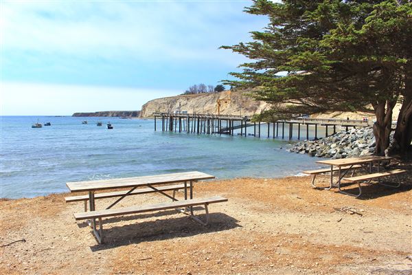 Point Arena Fishing Pier - Arena Cove Historic District (8/1/2018 - Credits: Kellen Lim)