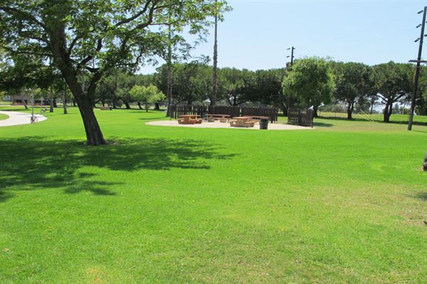 Alondra Community Regional Park (6/1/2019 - Credits: LocoScout)