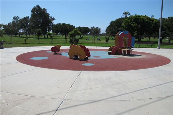 Alondra Community Regional Park (6/1/2019 - Credits: LocoScout)
