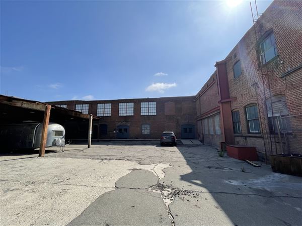 Lacy Street Production Center (11/17/2020)