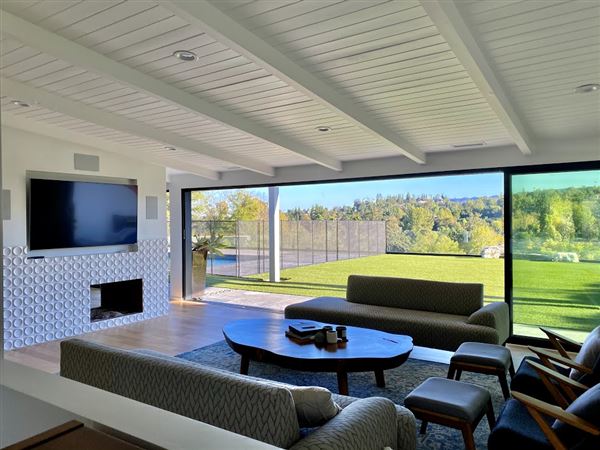 Mid-Century Modern Home (3/1/2021)