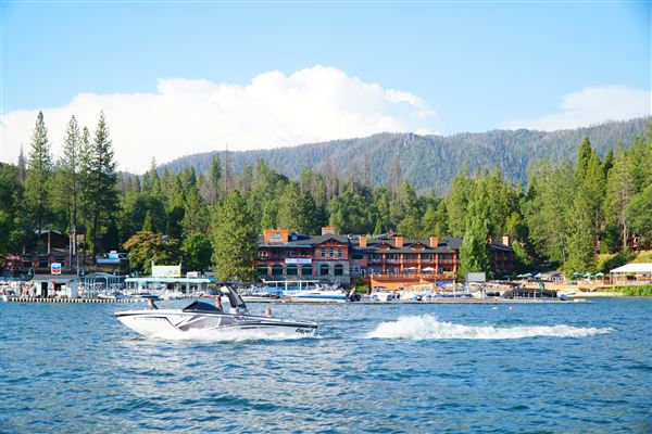 Pines Resort & Conference Center @ Bass Lake (8/11/2021)