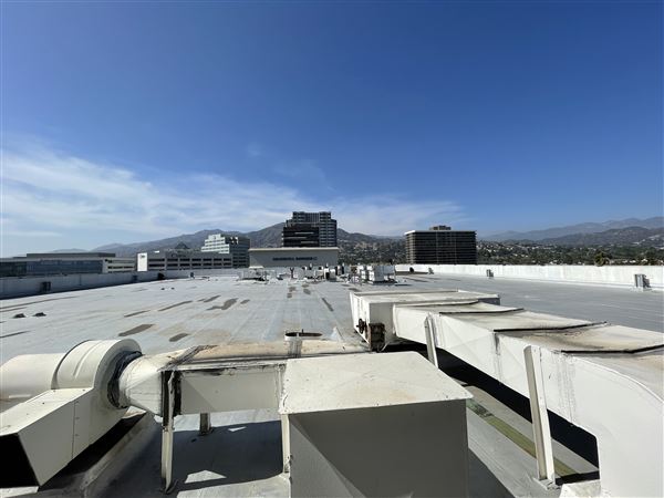 Glendale Office Building (6/9/2022 - Credits: Margarita Reyes)