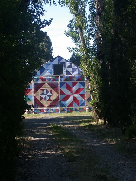 Hollyhock Country Ranch (1/1/2004 - Credits: Lucille Rella Clohessy)