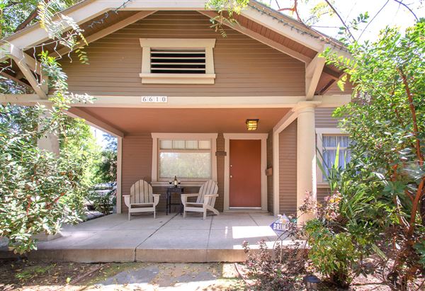 Charming Hollywood Bungalow (4/1/2022 - Credits: kirby tepper)