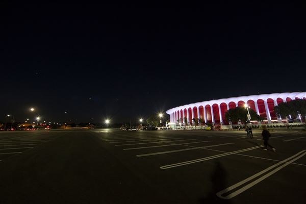 The Kia Forum / The LA Forum - The Forum in Inglewood, California reopens with a concert by the Eagles. (1/15/2014 - Credits: ©2014 Madison Square Garden)