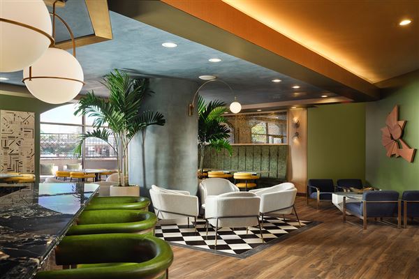 Burton House, Beverly Hills, A Tribute Portfolio Hotel - Restaurant (3/25/2024 - Credits: R BENSON)