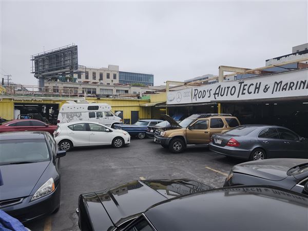 Auto Repair shop in the heart of Hollywood (5/30/2024 - Credits: Jordan zell)