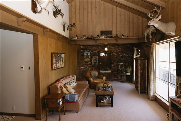 Clinker Brick Estate (6/1/2024 - Credits: Bruce Photography)