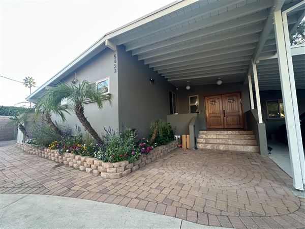 Walnut Acres Woodland Hills (10/29/2024 - Credits: submitted by: Chen Yaacov)