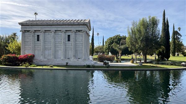 Hollywood Forever Cemetery (11/7/2024 - Credits: Brandy Davis)