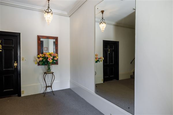 Pacific Heights Property - Exterior filming only (1/10/2025 - Credits: Merel)