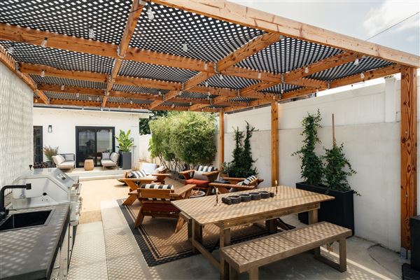 Casa Trece (1/25/2025 5:16:36 PM - Credits: submitted by:)